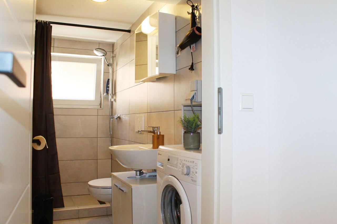 Ruhig Gelegenes Apartment Vaihingen an der Enz Exteriör bild